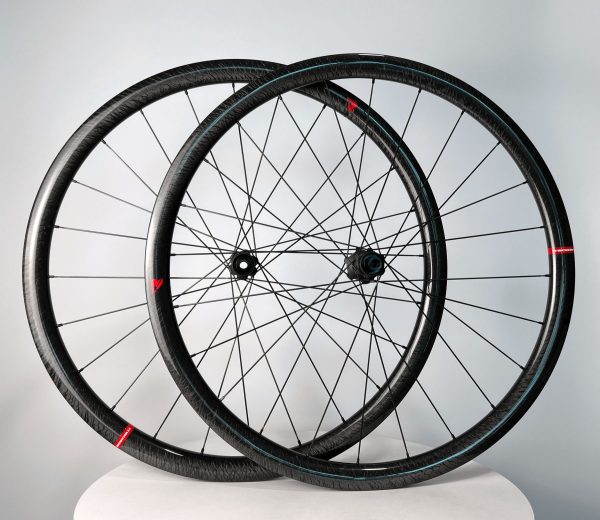 Redchilli RL Wheelset - Gloss Marble - 35mm Rim Depth Redchilli RL Wheelset - Gloss Marble - 35mm Rim Depth